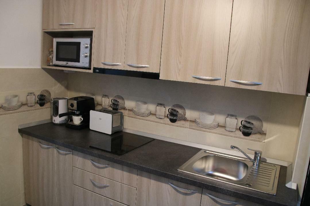 Tania Apartament Орадя Экстерьер фото