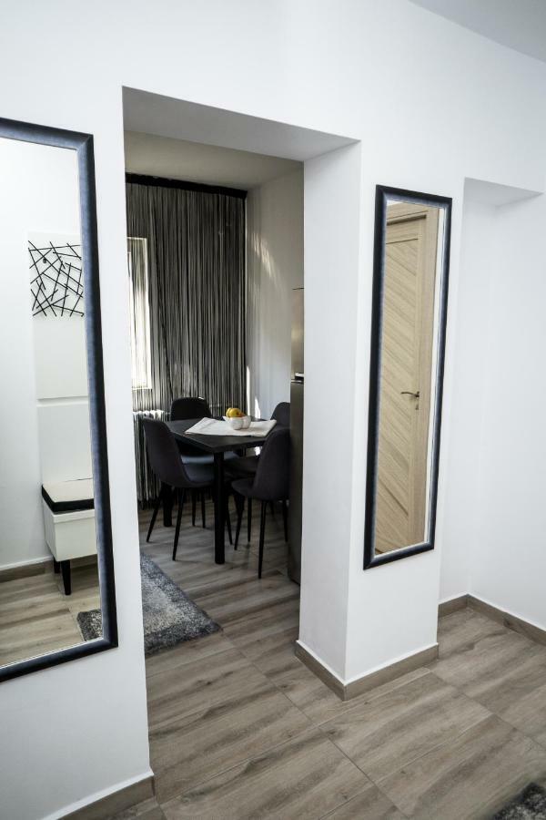 Tania Apartament Орадя Экстерьер фото