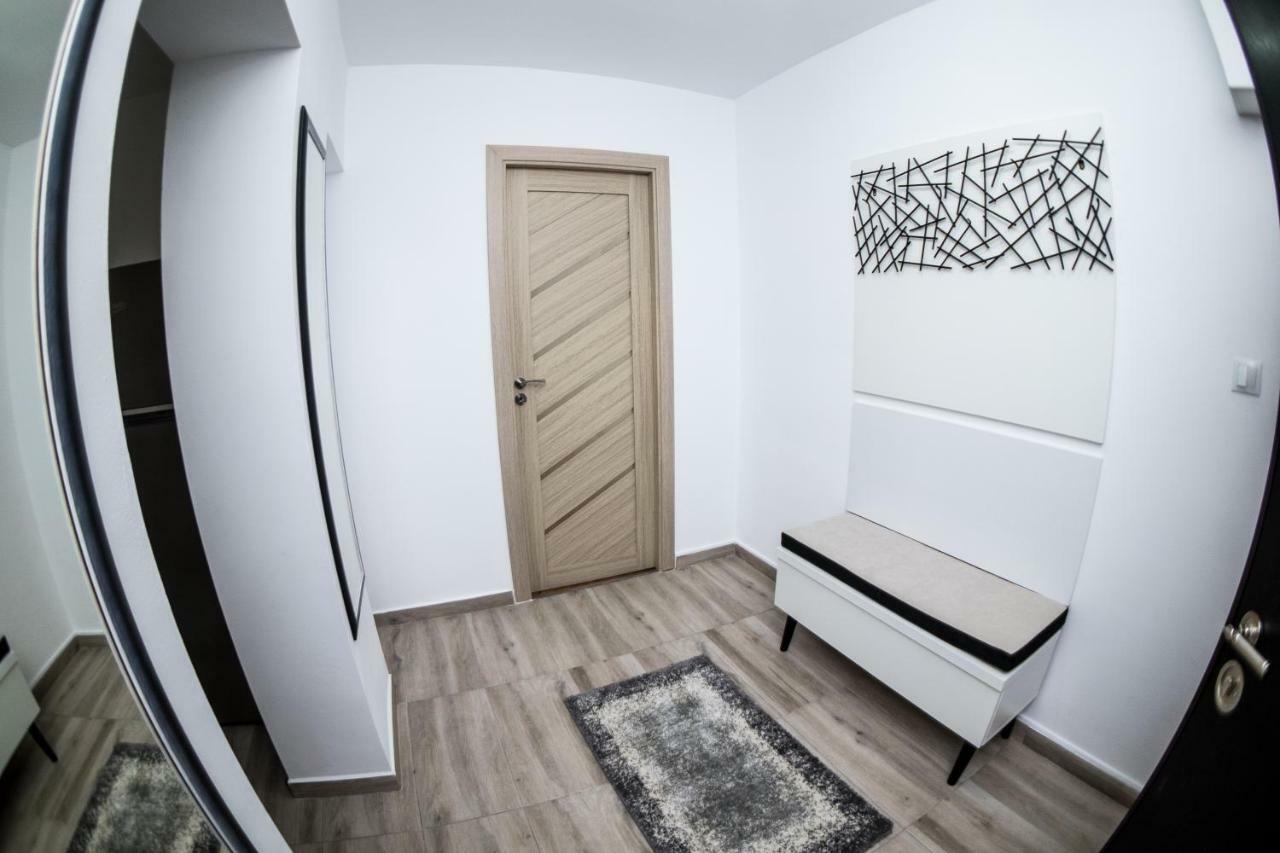 Tania Apartament Орадя Экстерьер фото